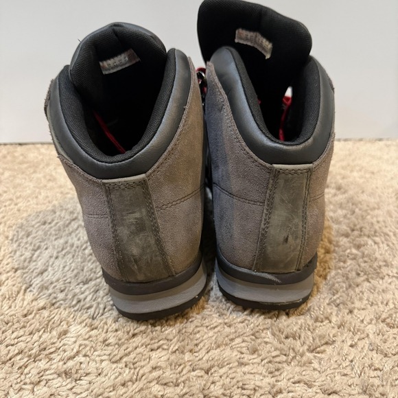 Timberland Men's Gray Boots with Red Laces - Picture 4 of 8